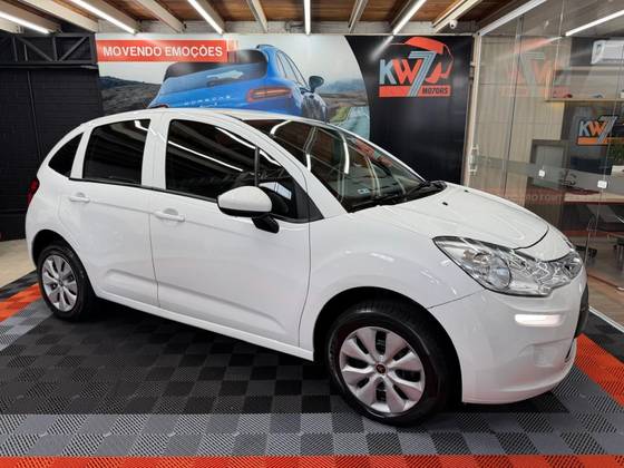 CITROËN C3 1.2 PURE TECH FLEX ATTRACTION MANUAL